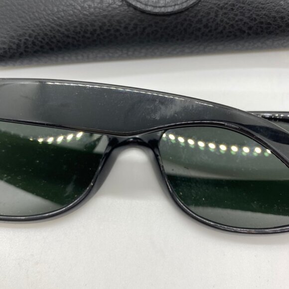 Ray-Ban "New Wayfarer" Black/Green RB 2132 - Picture 8 of 8